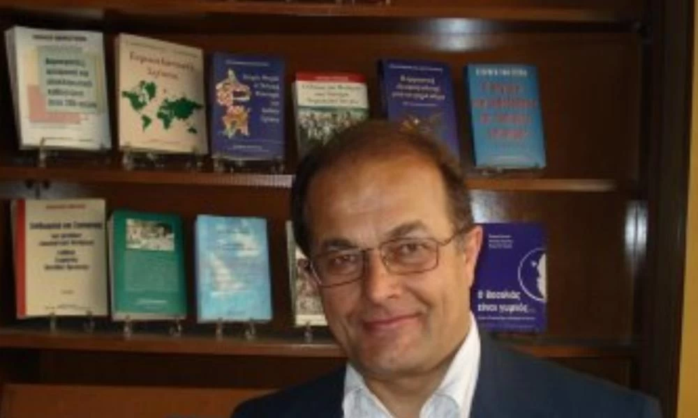 Π. Ήφαιστος: Ο Ερντογάν σκέφτεται με όρους πολέμου